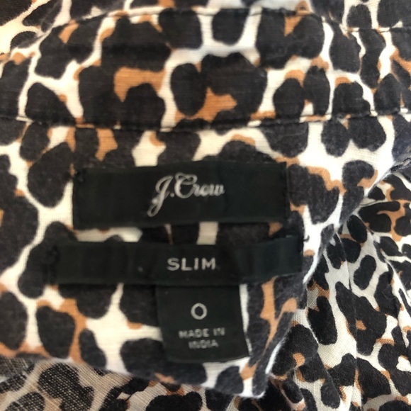 Linen Blend Leopard Print Button Up - Picture 5 of 9